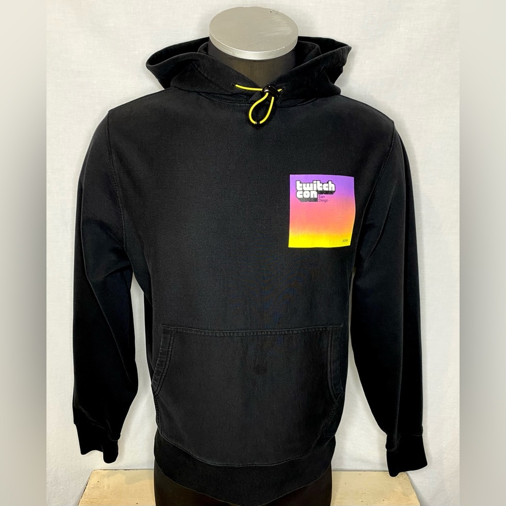 Official Twitch Con 2019 Loot Cave Exclusive Unisex Hoodie Medium Htf Retired